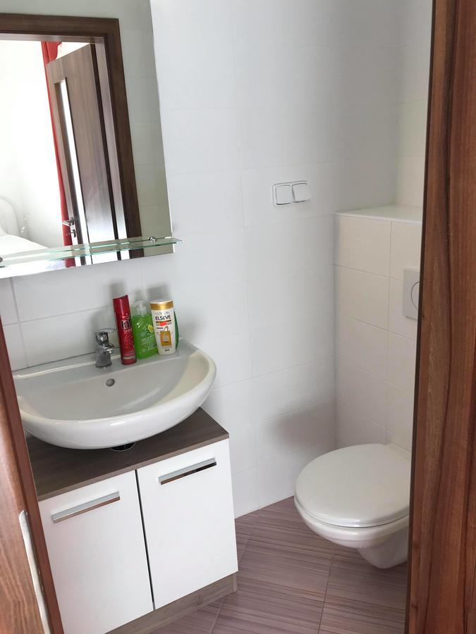Fresh House Hotel Praag Buitenkant foto